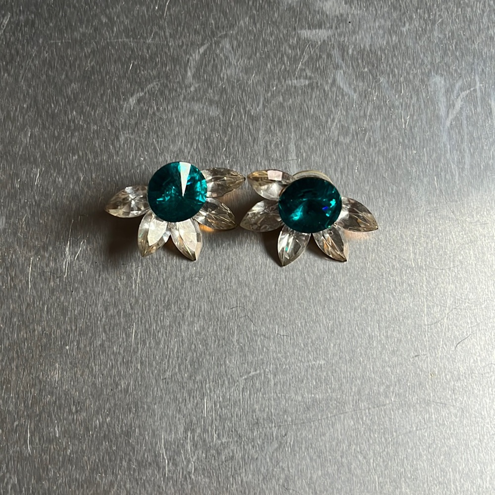 Teal Green and Clear Cut Glass Earrings